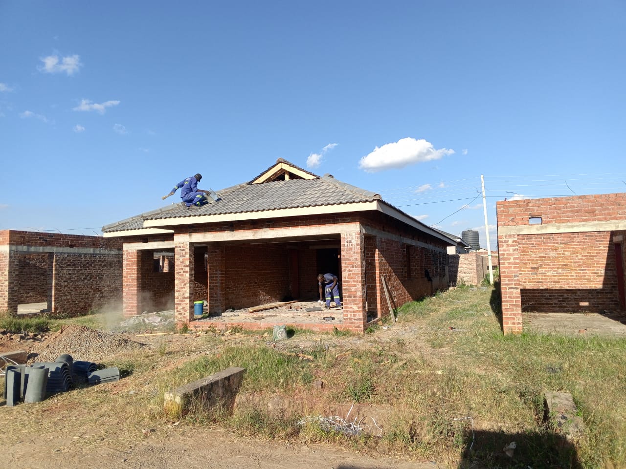 Roof Tile Installation completed by Invincible Konstruction